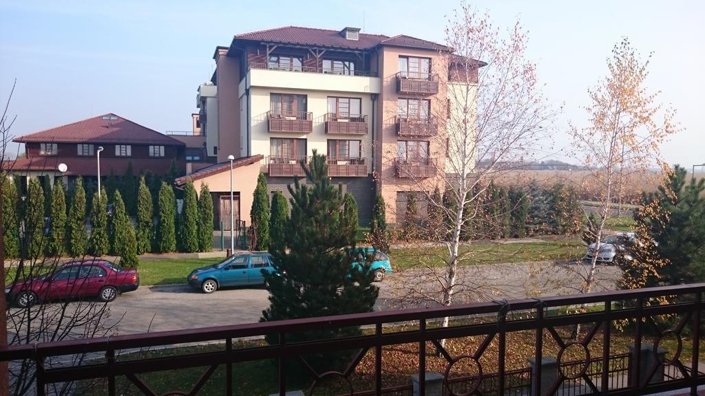 Reka Apartman Bük الغرفة الصورة